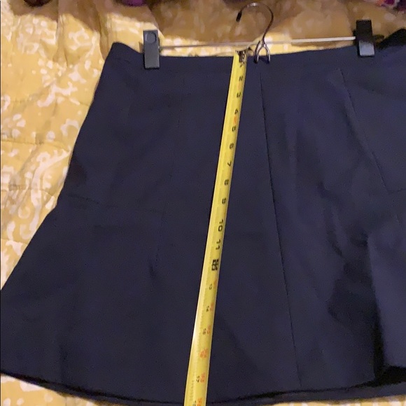 Navy J. Crew Short Flair Skirt sz 10 - Picture 4 of 4